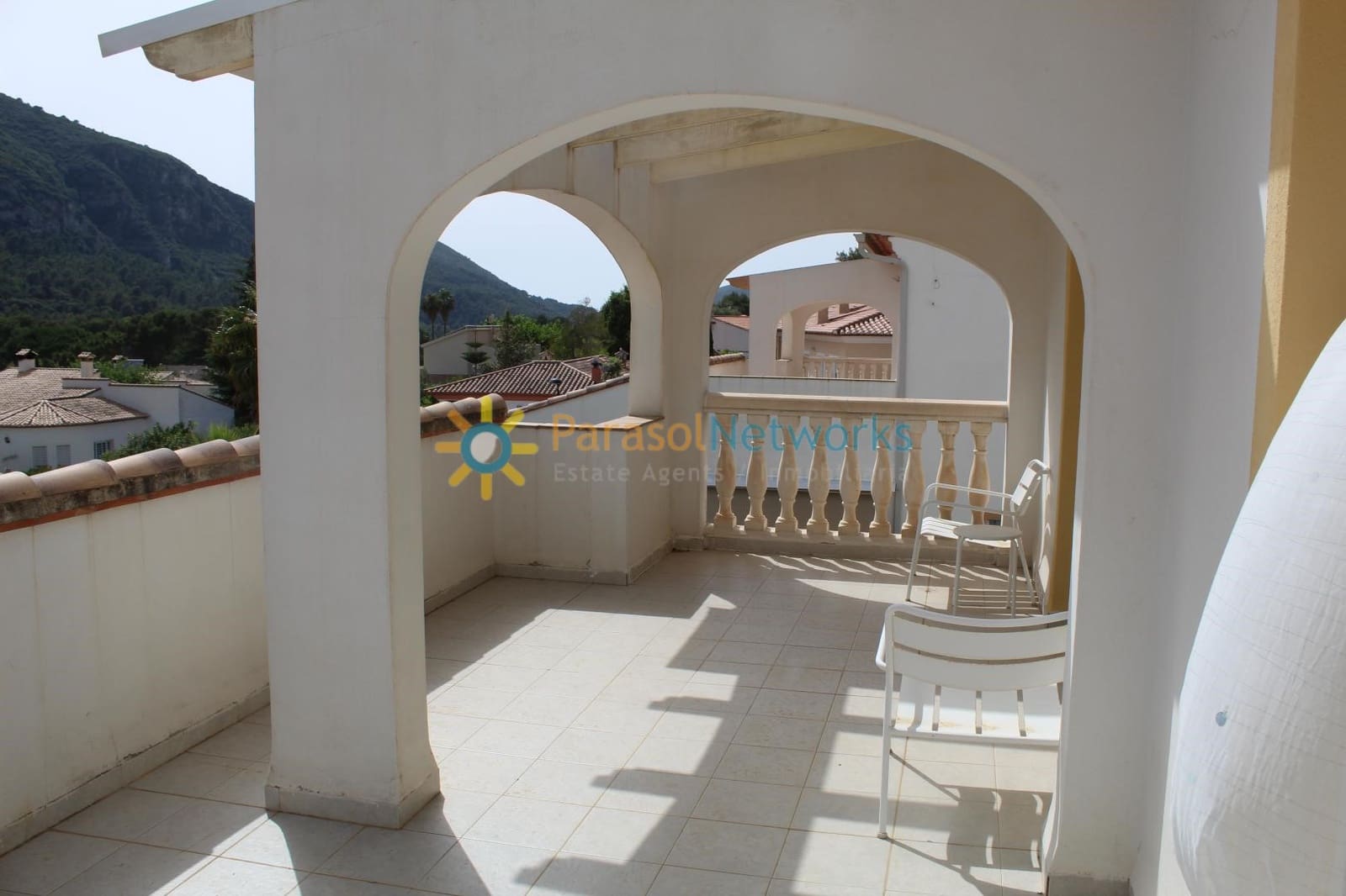 4 slaapkamer Villa te huur in Barx met zwembad garage - € 1.200 (Ref: 10026601)
