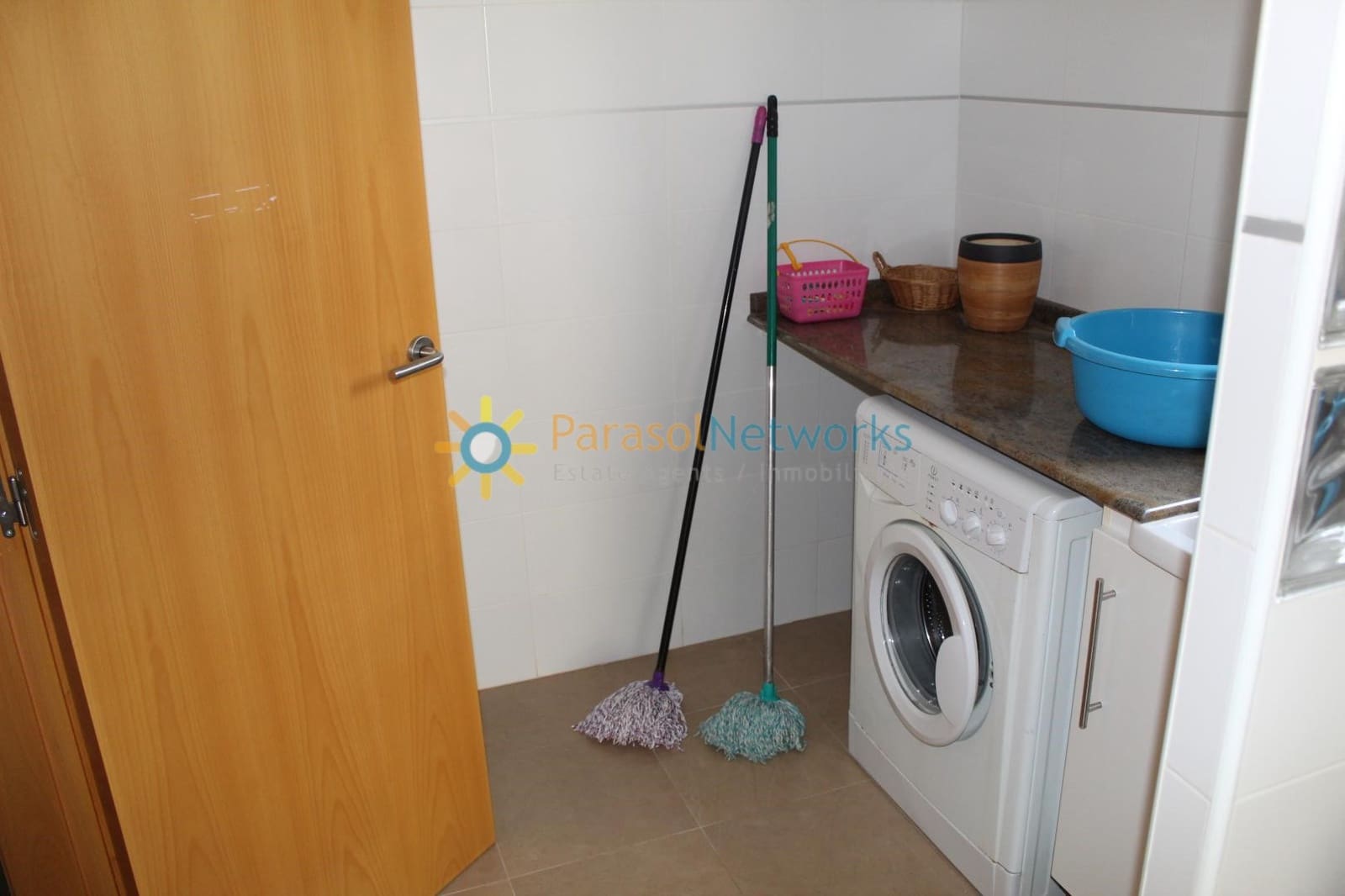 4 slaapkamer Villa te huur in Barx met zwembad garage - € 1.200 (Ref: 10026601)