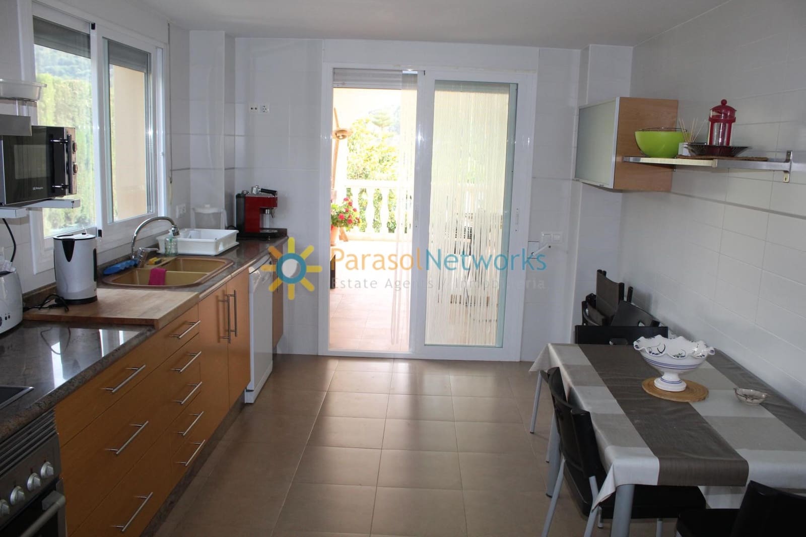 4 slaapkamer Villa te huur in Barx met zwembad garage - € 1.200 (Ref: 10026601)