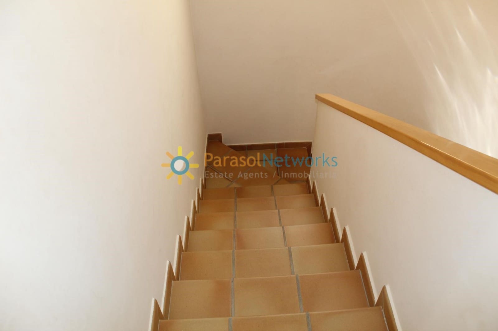 4 slaapkamer Villa te huur in Barx met zwembad garage - € 1.200 (Ref: 10026601)
