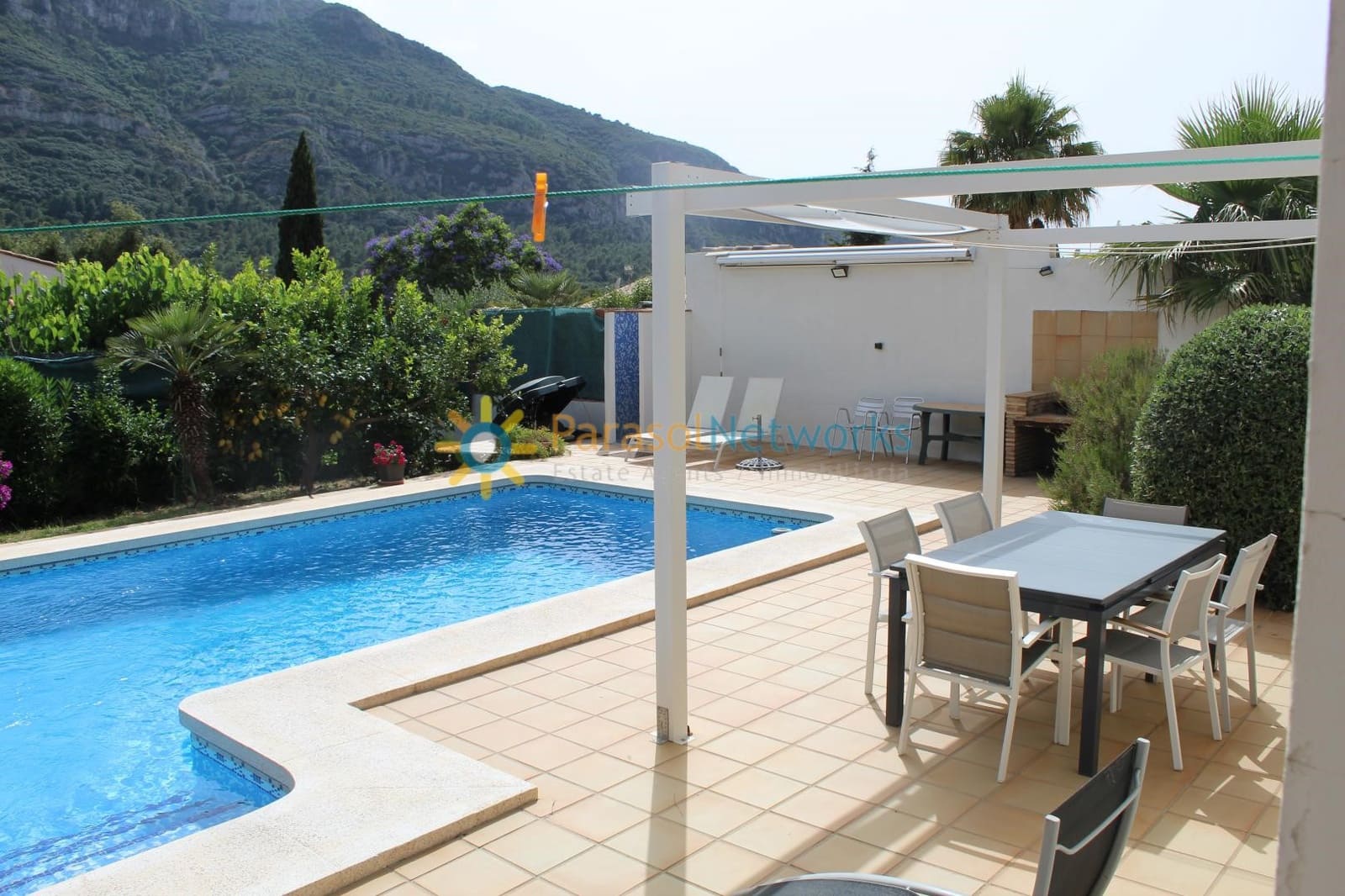 4 slaapkamer Villa te huur in Barx met zwembad garage - € 1.200 (Ref: 10026601)