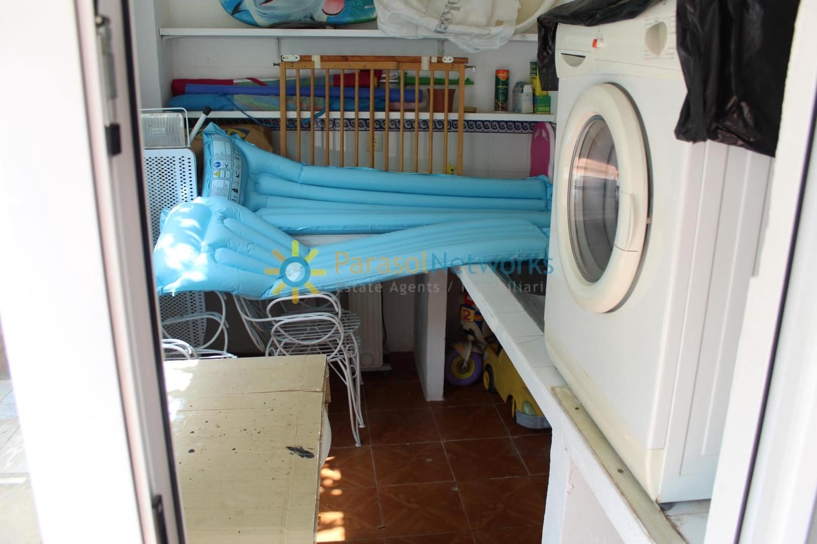 3 bedroom Villa for rent in Oliva with garage - € 750 (Ref: 10029578)