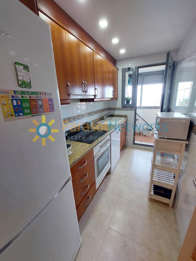 3 sypialnia Apartament do wynajęcia w Guardamar de la Safor z basenem garażem - 700 € (Ref: 10029803)