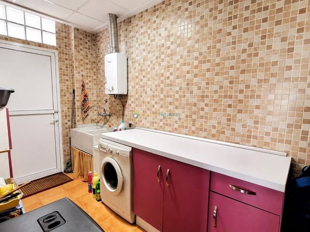4 Zimmer Villa zu verkaufen in L'Olleria mit Garage - 280.000 € (Ref: 10029842)