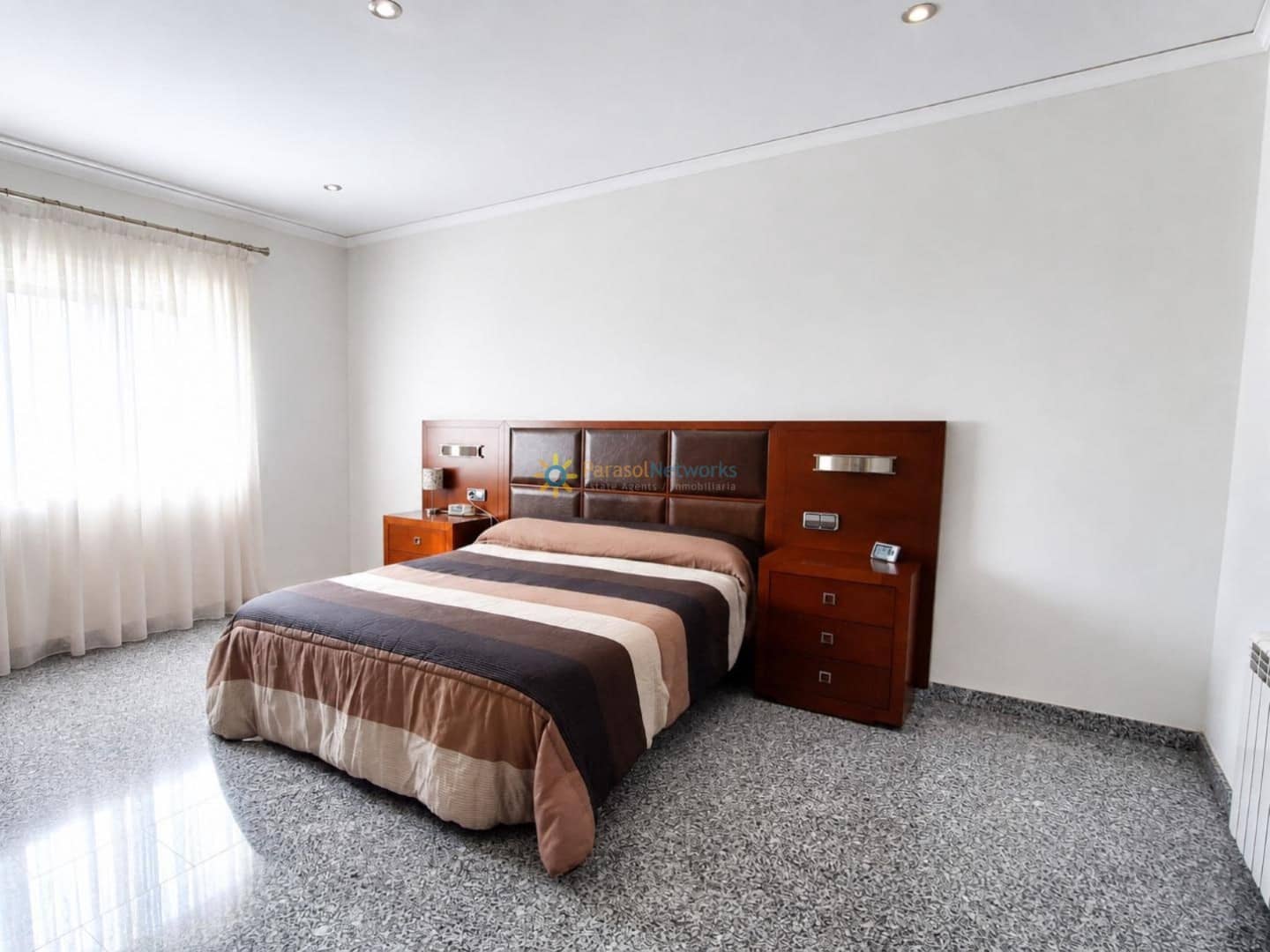 4 Zimmer Villa zu verkaufen in L'Olleria mit Garage - 280.000 € (Ref: 10029842)