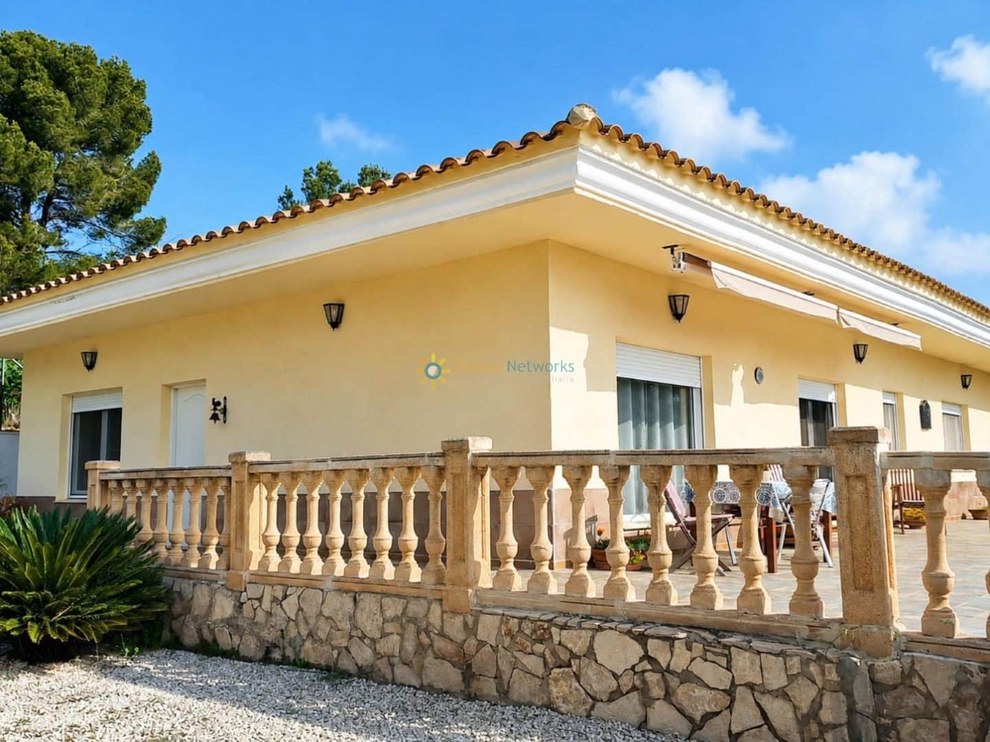 4 Zimmer Villa zu verkaufen in L'Olleria mit Garage - 280.000 € (Ref: 10029842)