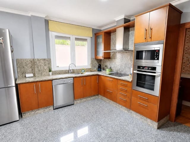 4 Zimmer Villa zu verkaufen in L'Olleria mit Garage - 280.000 € (Ref: 10029842)