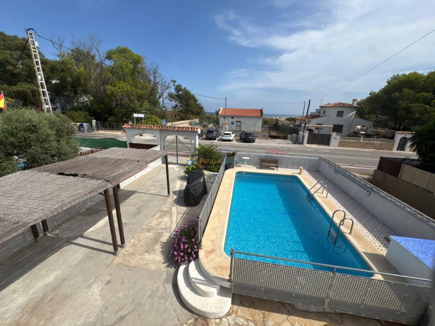 3 sypialnia Dom szeregowy do wynajęcia w Denia z basenem garażem - 850 € (Ref: 10031318)