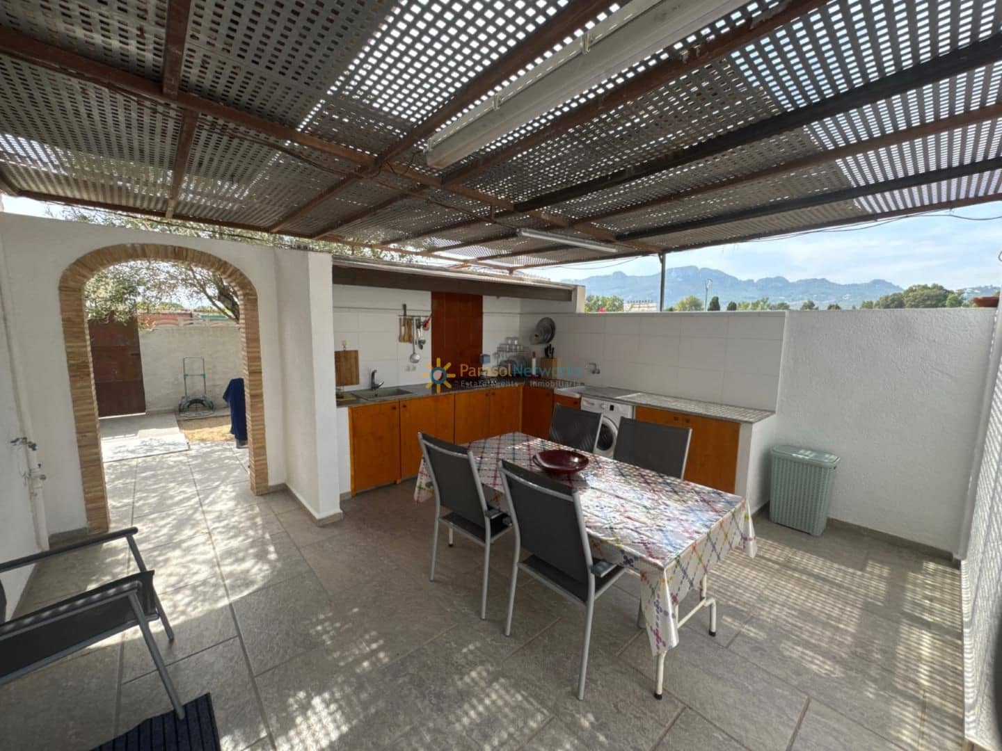 3 sypialnia Dom szeregowy do wynajęcia w Denia z basenem garażem - 850 € (Ref: 10031318)