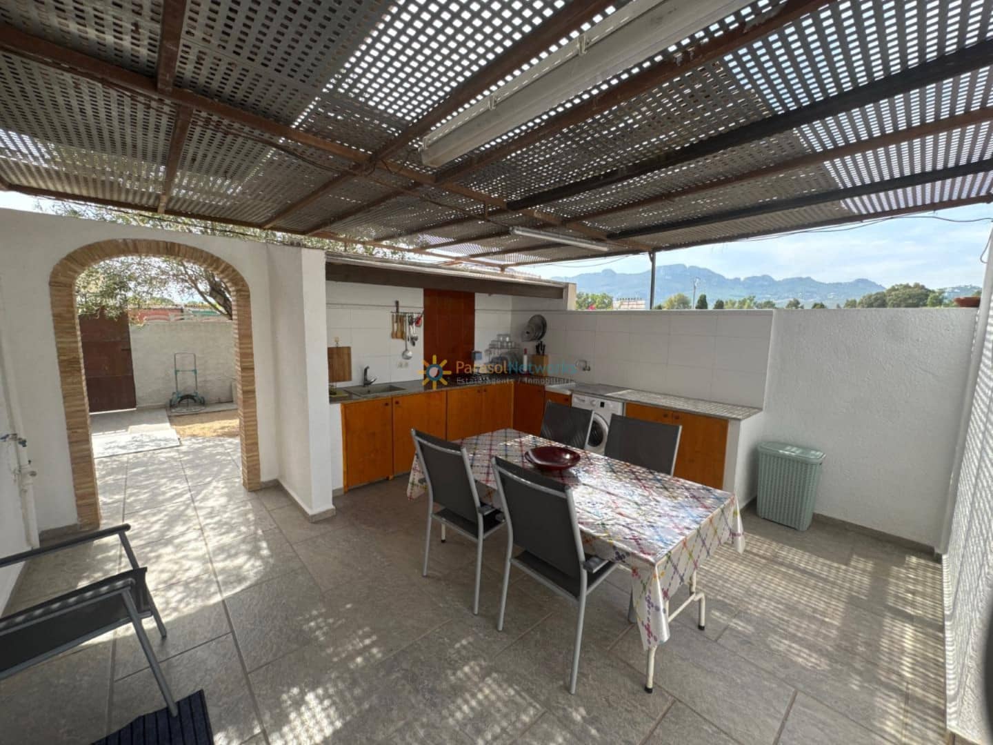 3 sypialnia Dom szeregowy do wynajęcia w Denia z basenem garażem - 850 € (Ref: 10031318)