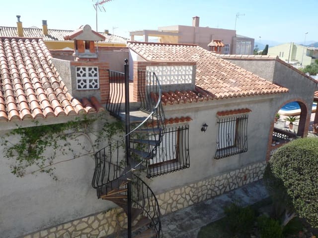 4 soveværelse Villa til leje i Oliva Playa, Oliva med garage - € 650 (Ref: 10032230)