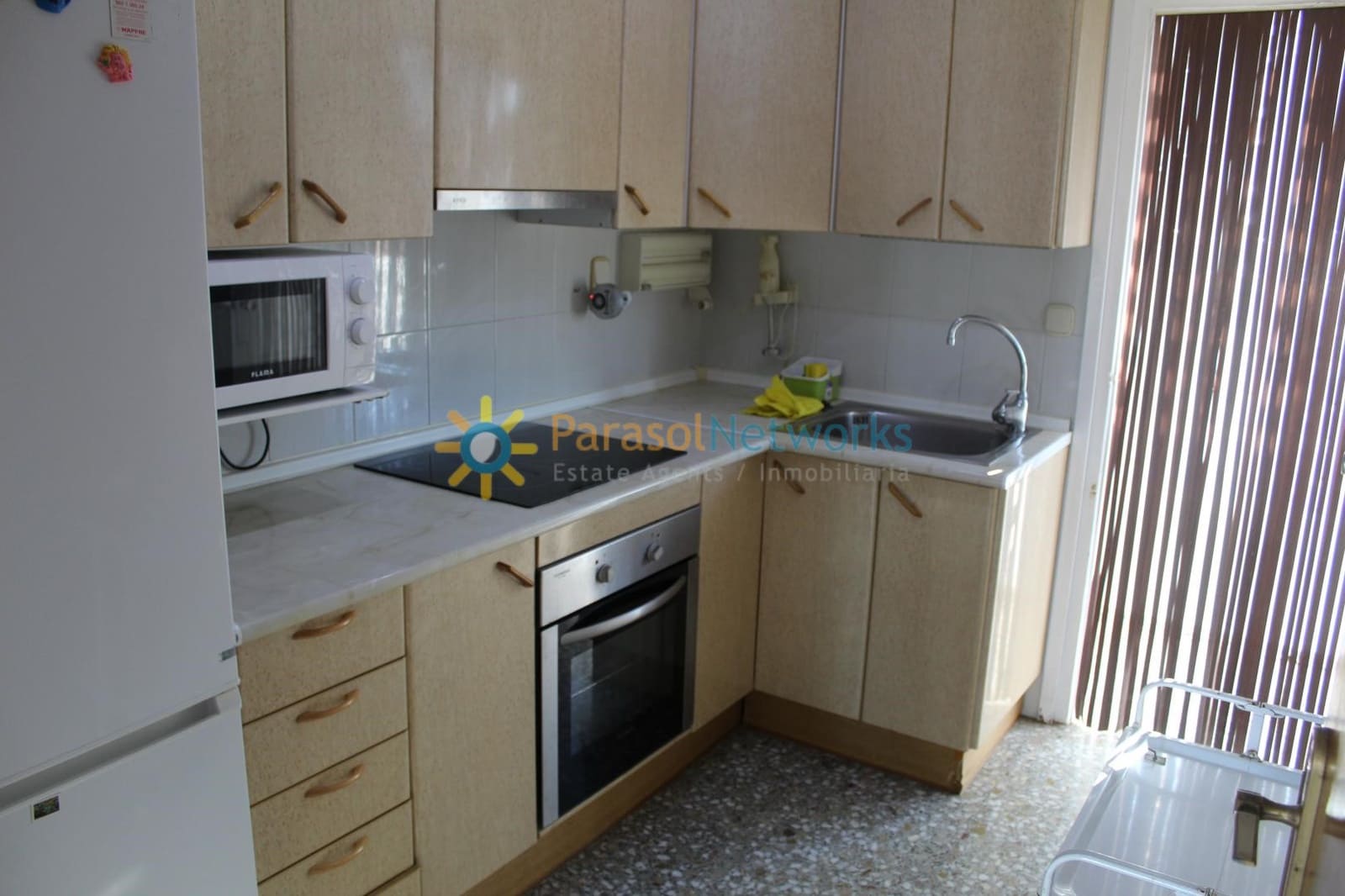 Apartamento de 3 habitaciones en Oliva en alquiler - 550 € (Ref: 10033140)