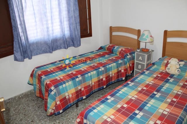 Apartamento de 3 habitaciones en Oliva Playa, Oliva en alquiler - 550 € (Ref: 10033140)