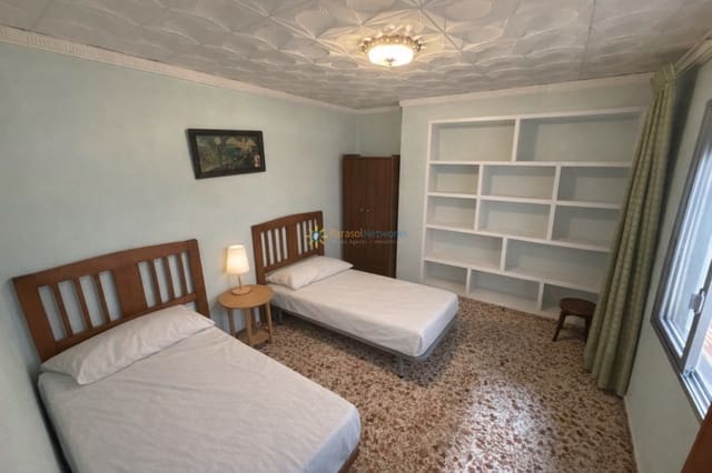 3 quarto Casa em Banda para venda em Palma de Gandía com garagem - 180 000 € (Ref: 10033217)