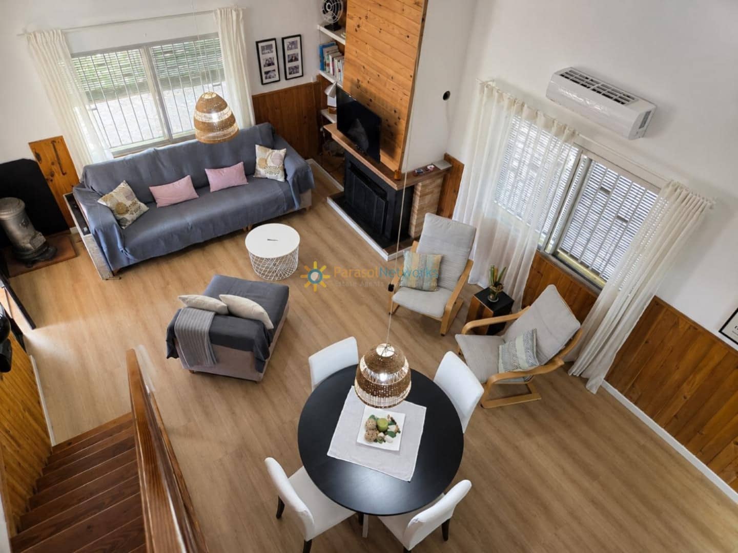 3 soveværelse Villa til salg i Carcer med swimmingpool garage - € 198.000 (Ref: 10033287)