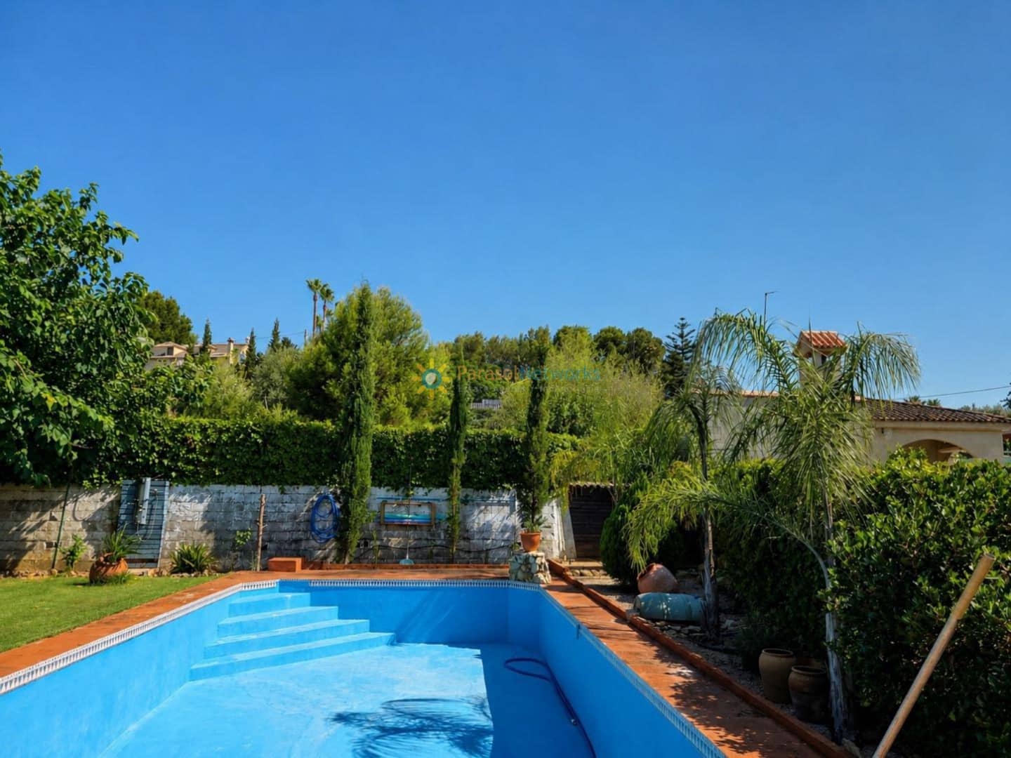 3 soveværelse Villa til salg i Carcer med swimmingpool garage - € 198.000 (Ref: 10033287)