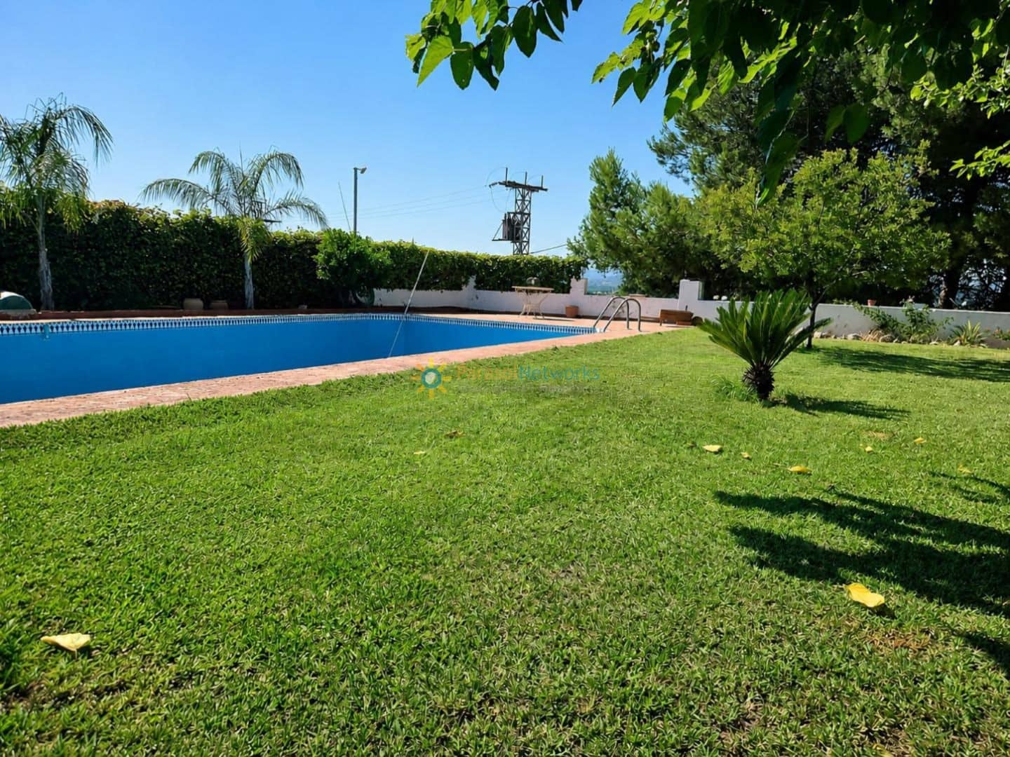3 soveværelse Villa til salg i Carcer med swimmingpool garage - € 198.000 (Ref: 10033287)