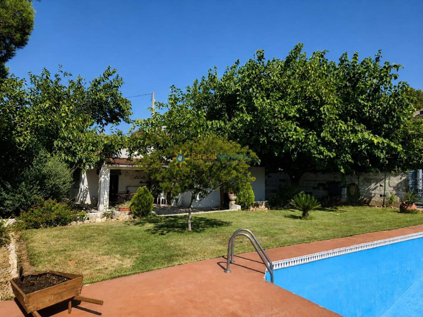 3 soveværelse Villa til salg i Carcer med swimmingpool garage - € 198.000 (Ref: 10033287)