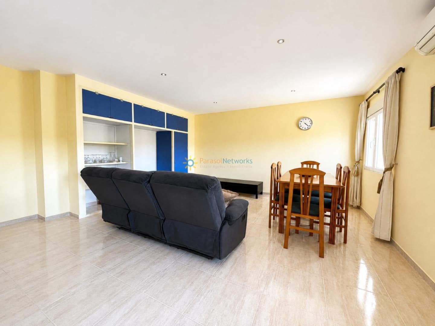 6 soveværelse Villa til salg i L'Olleria med swimmingpool garage - € 485.000 (Ref: 10034466)