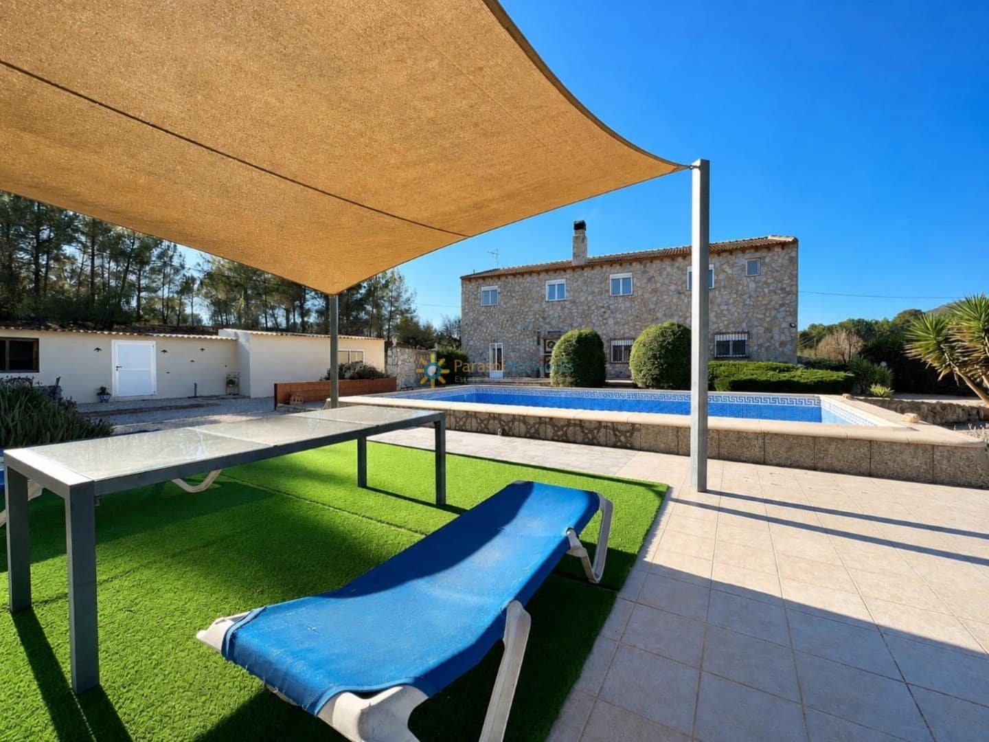 6 soveværelse Villa til salg i L'Olleria med swimmingpool garage - € 485.000 (Ref: 10034466)