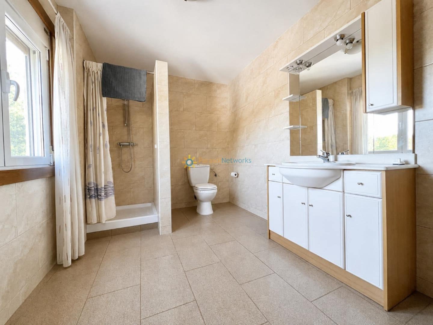 6 soveværelse Villa til salg i L'Olleria med swimmingpool garage - € 485.000 (Ref: 10034466)