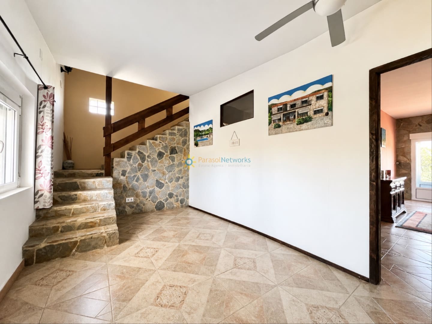 6 soveværelse Villa til salg i L'Olleria med swimmingpool garage - € 485.000 (Ref: 10034466)