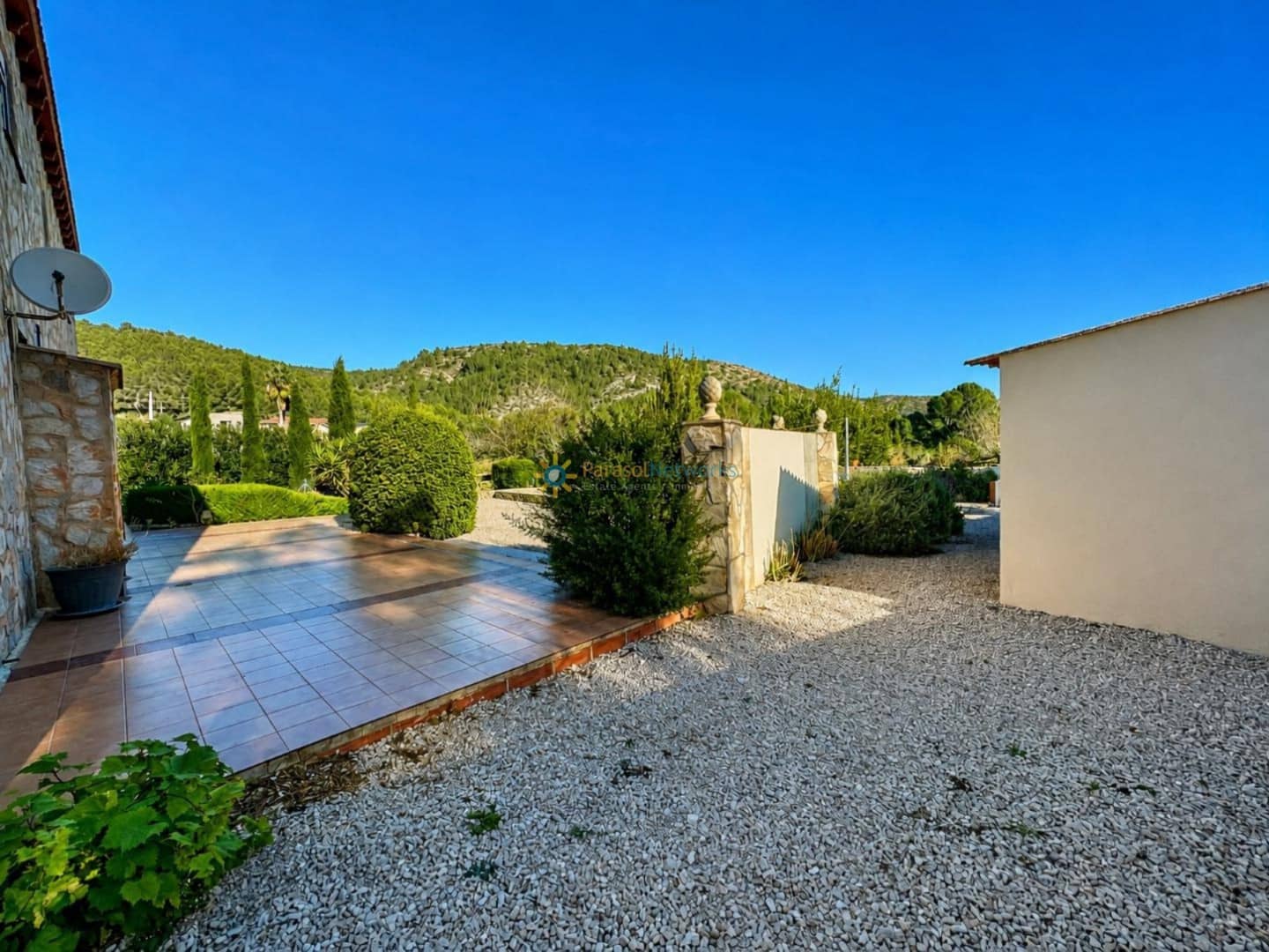 6 soveværelse Villa til salg i L'Olleria med swimmingpool garage - € 485.000 (Ref: 10034466)
