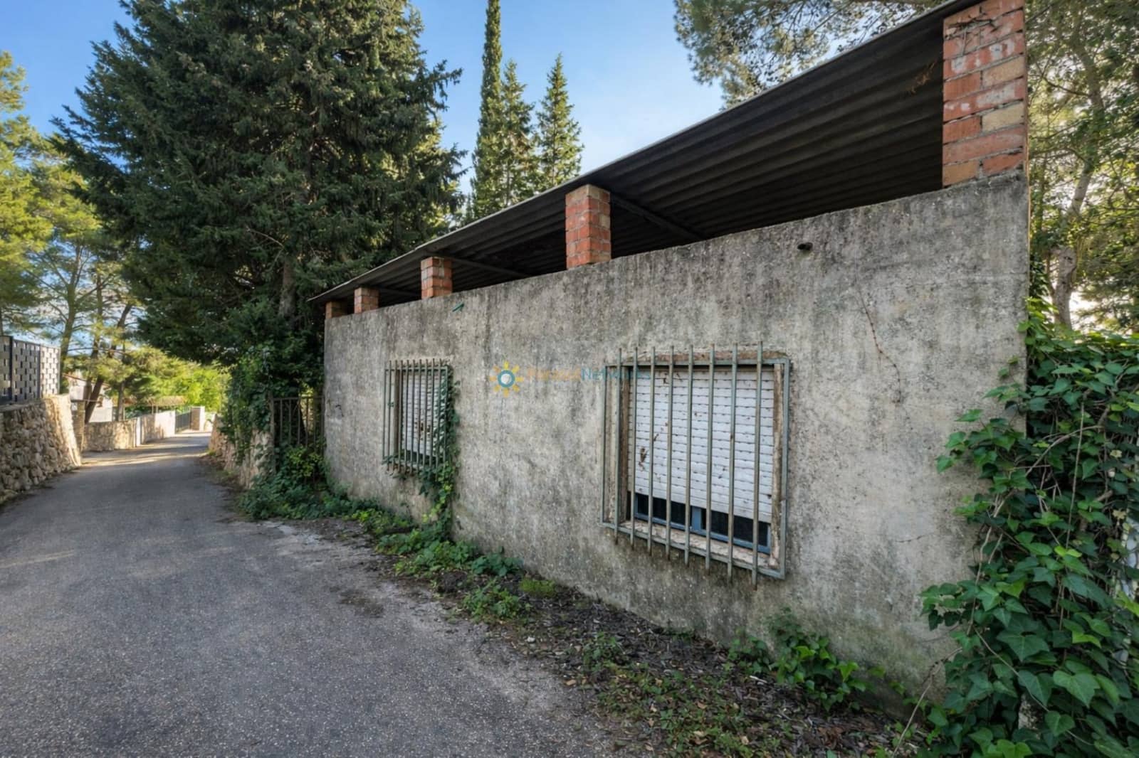 3 bedroom Villa for sale in L'Olleria - € 60,000 (Ref: 10039444)