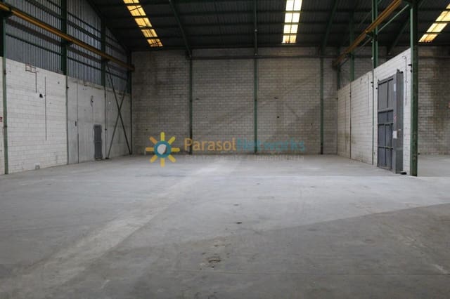 Butik til leje i Oliva Pueblo, Oliva med garage - € 4.500 (Ref: 10041797)