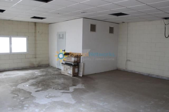 Butik til leje i Oliva Pueblo, Oliva med garage - € 4.500 (Ref: 10041797)