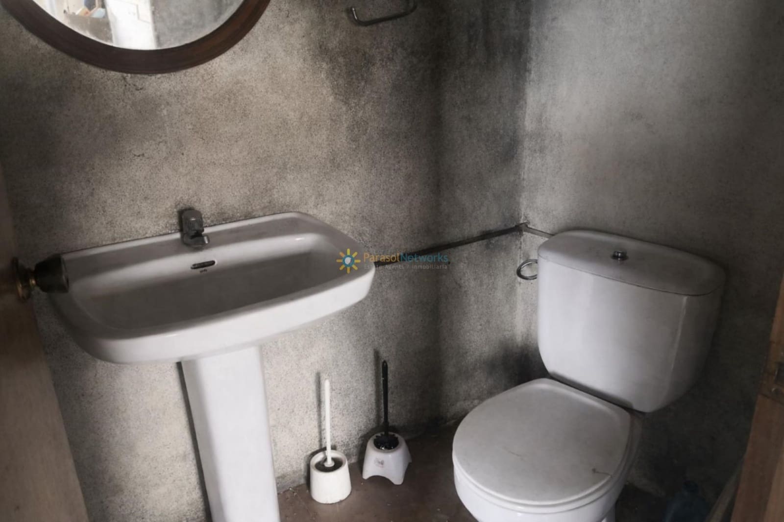 Villa te koop in Beniganim met garage - € 88.000 (Ref: 10042200)