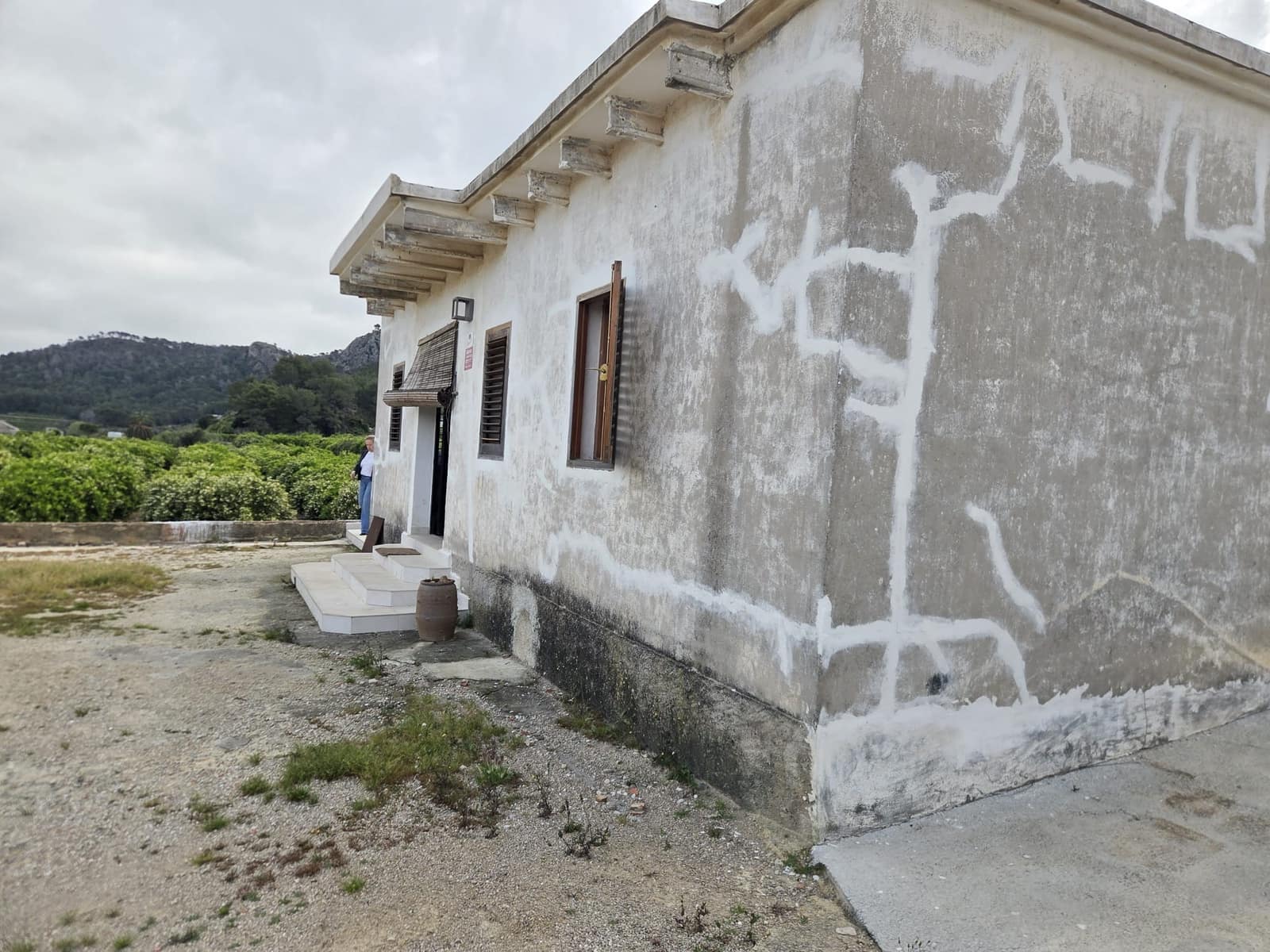 2 soveværelse Finca/Landehus til salg i Castellonet de la Conquesta med swimmingpool garage - € 325.000 (Ref: 10048499)