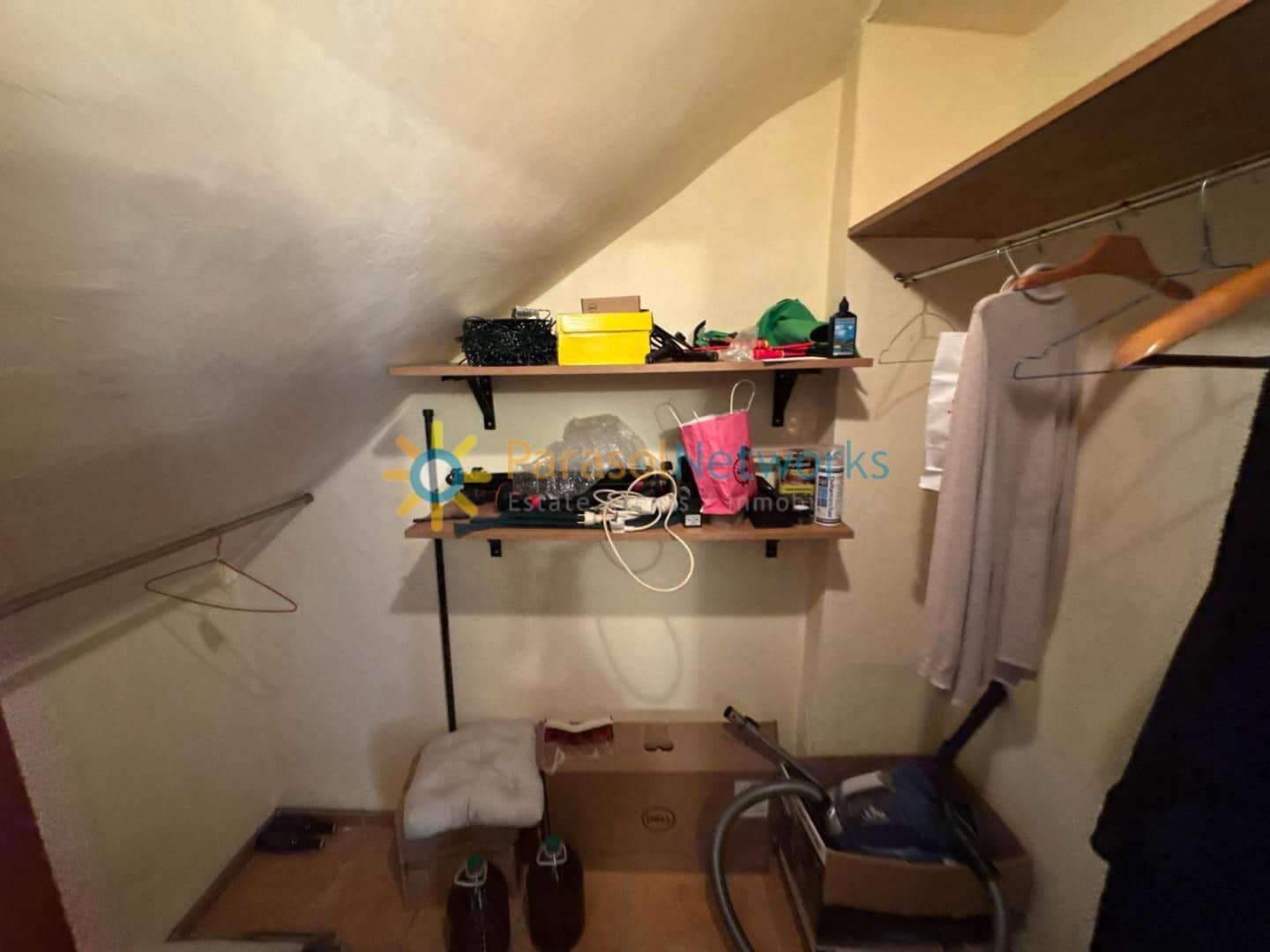 Casa de 4 habitaciones en Ador en alquiler con garaje - 950 € (Ref: 10074678)