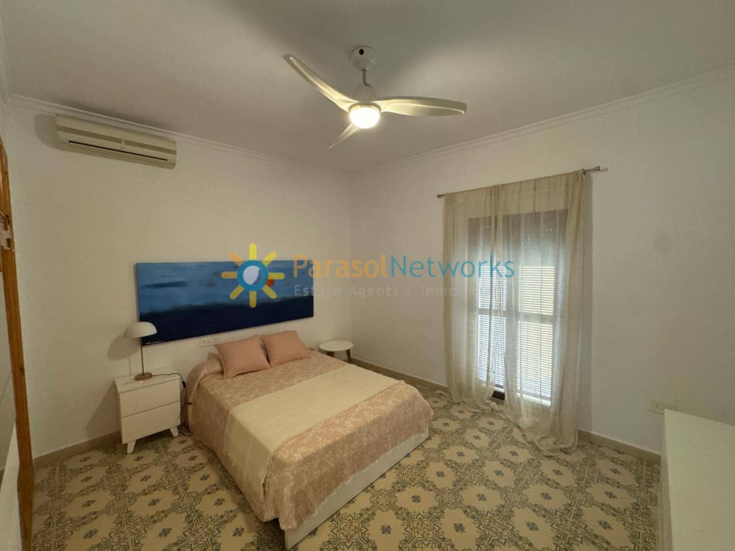 Casa de 4 habitaciones en Ador en alquiler con garaje - 950 € (Ref: 10074678)