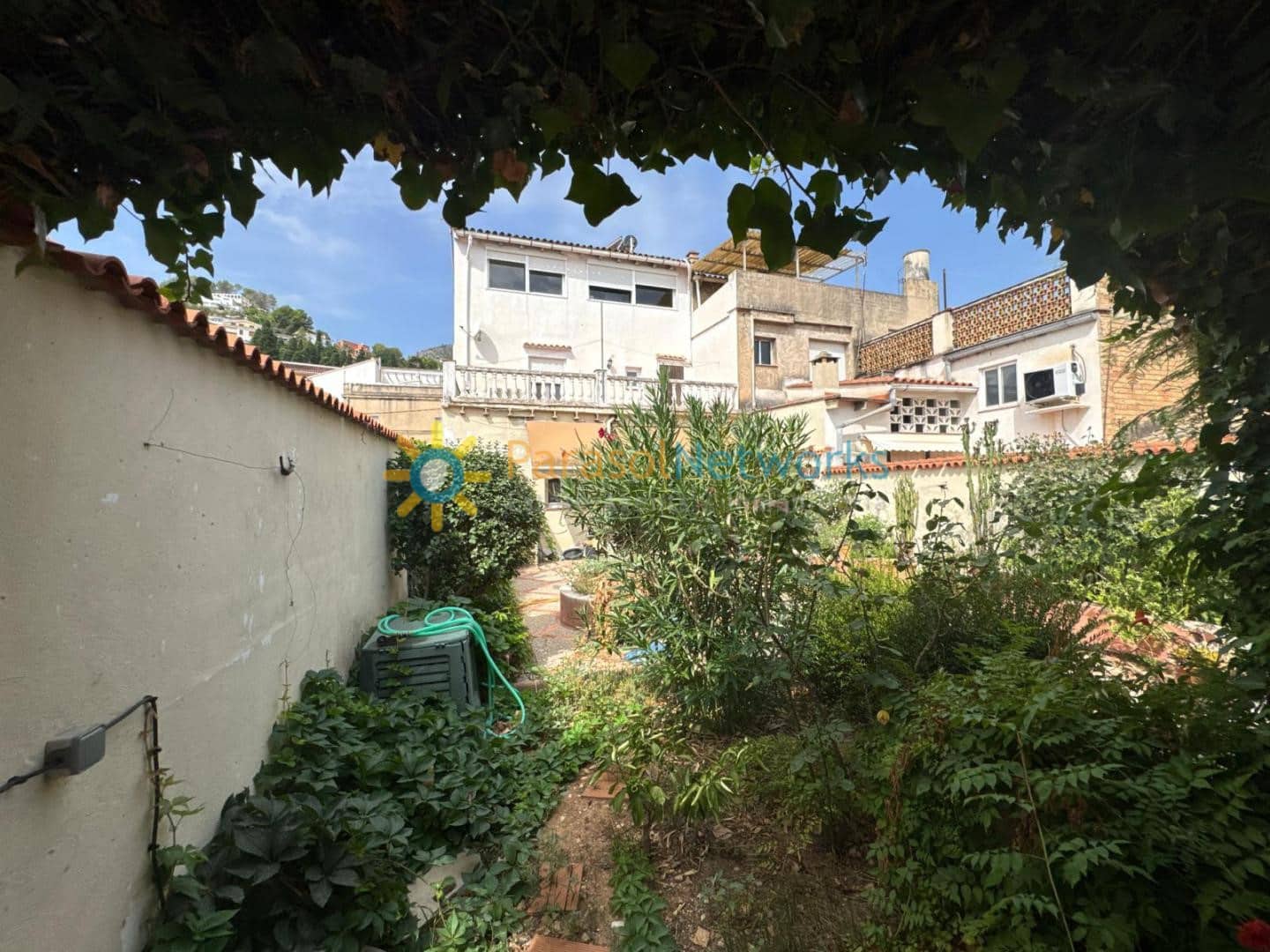 Casa de 4 habitaciones en Ador en alquiler con garaje - 950 € (Ref: 10074678)