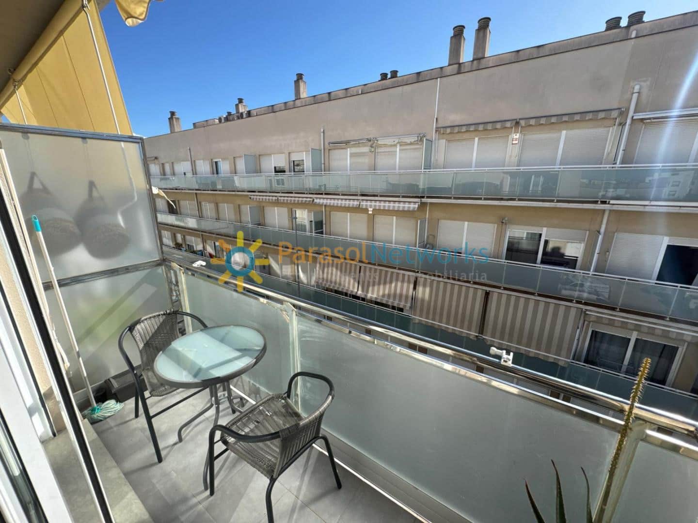 3 soveværelse Lejlighed til leje i Oliva med garage - € 800 (Ref: 10077260)