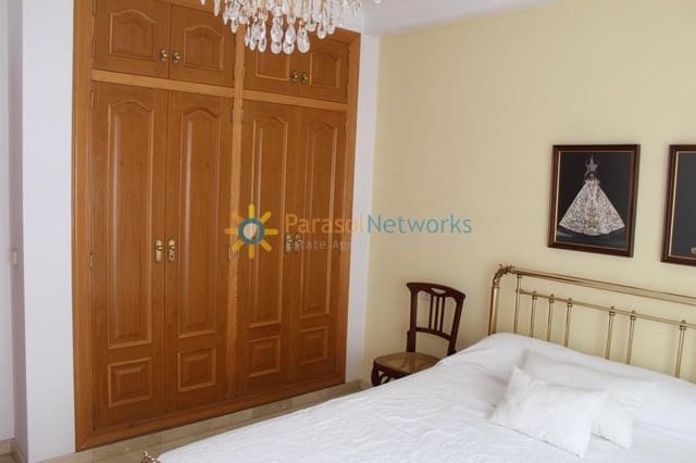 Appartement de 2 chambres à louer à Oliva Pueblo, Oliva - 650 € (Ref: 10080027)