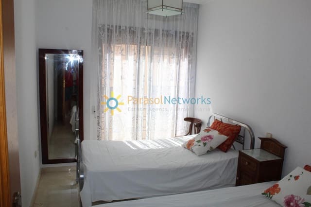 Appartement de 2 chambres à louer à Oliva Pueblo, Oliva - 650 € (Ref: 10080027)