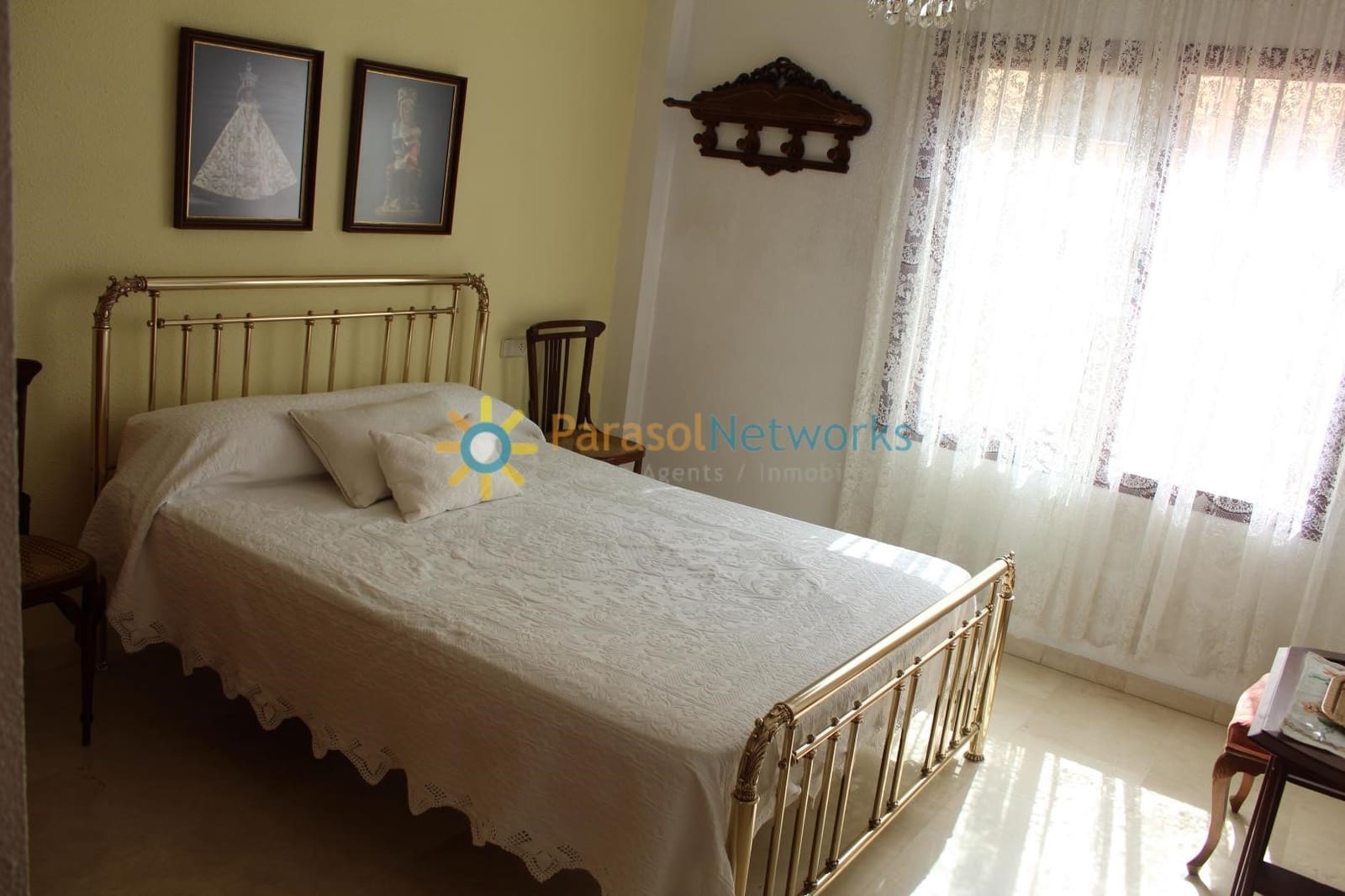 Appartement de 2 chambres à louer à Oliva - 650 € (Ref: 10080027)