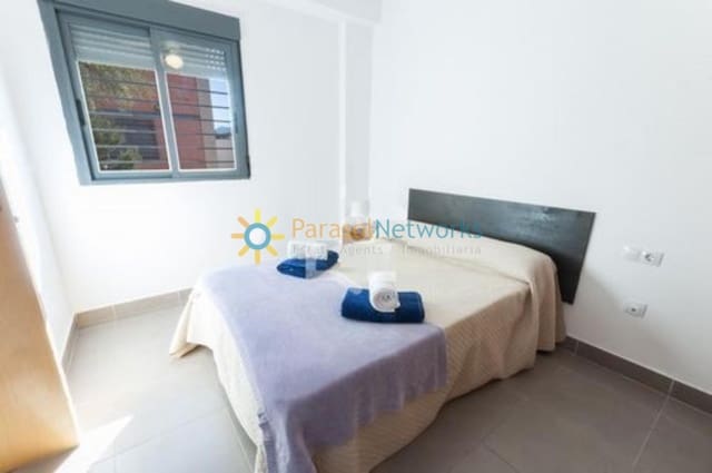 2 bedroom Semi-detached Villa for rent in Oliva Playa, Oliva with pool garage - € 950 (Ref: 10093966)