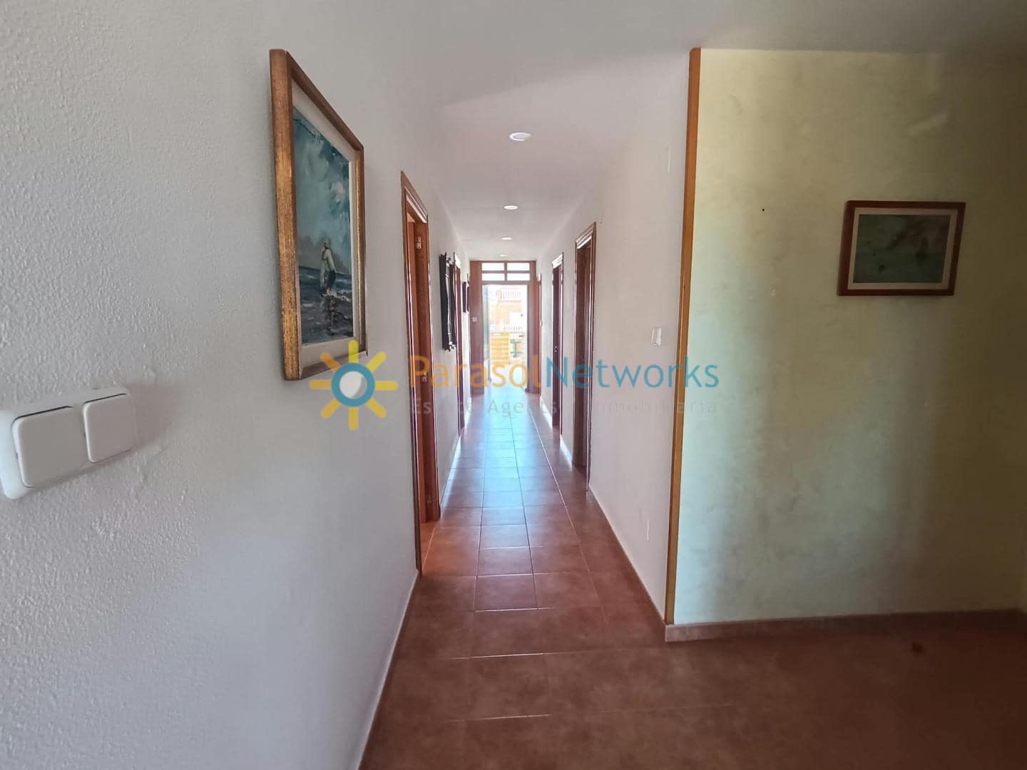 4 sovrum Lägenhet att hyra i Oliva - 550 € (Ref: 10100816)