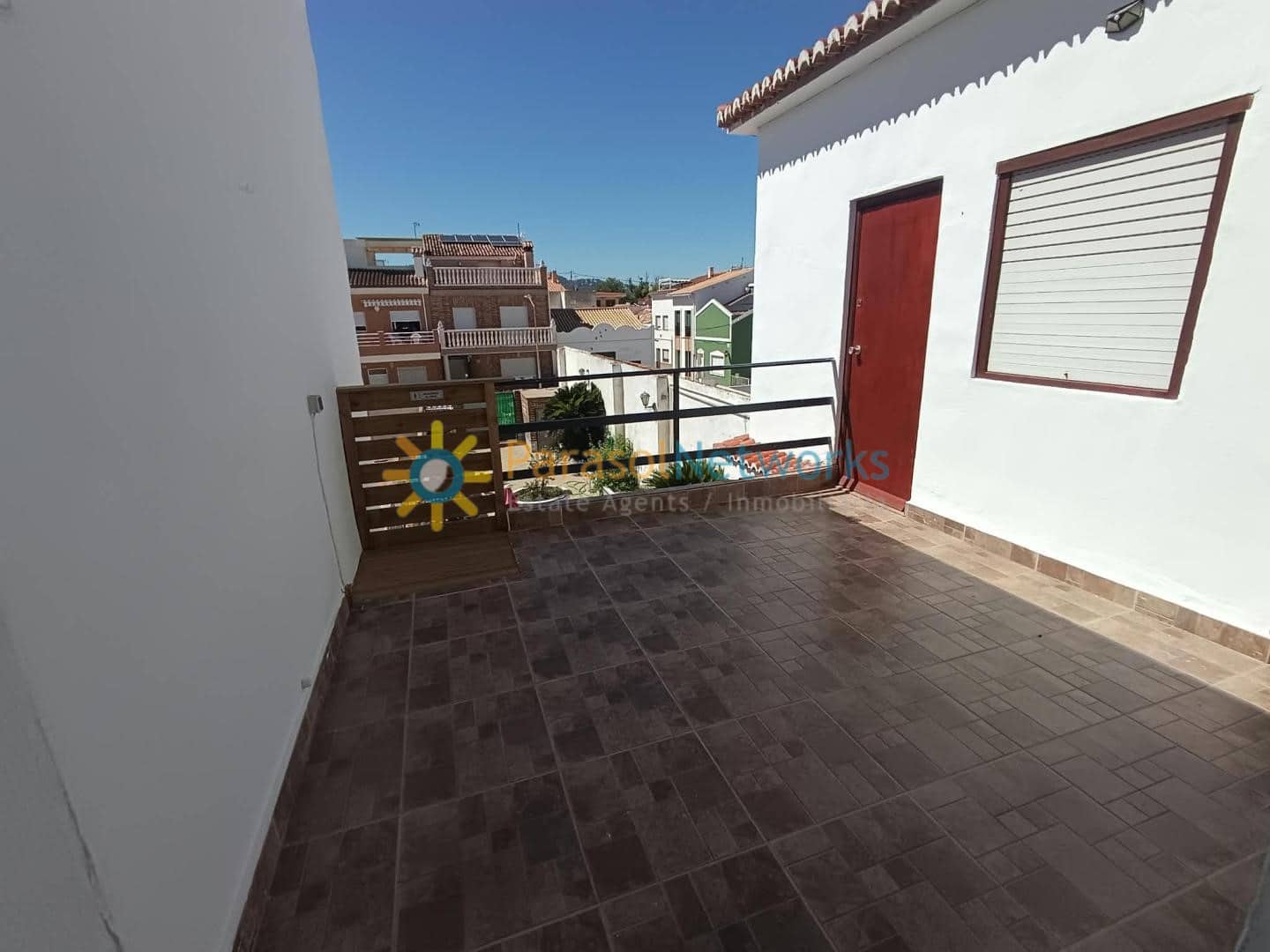 4 sovrum Lägenhet att hyra i Oliva - 550 € (Ref: 10100816)