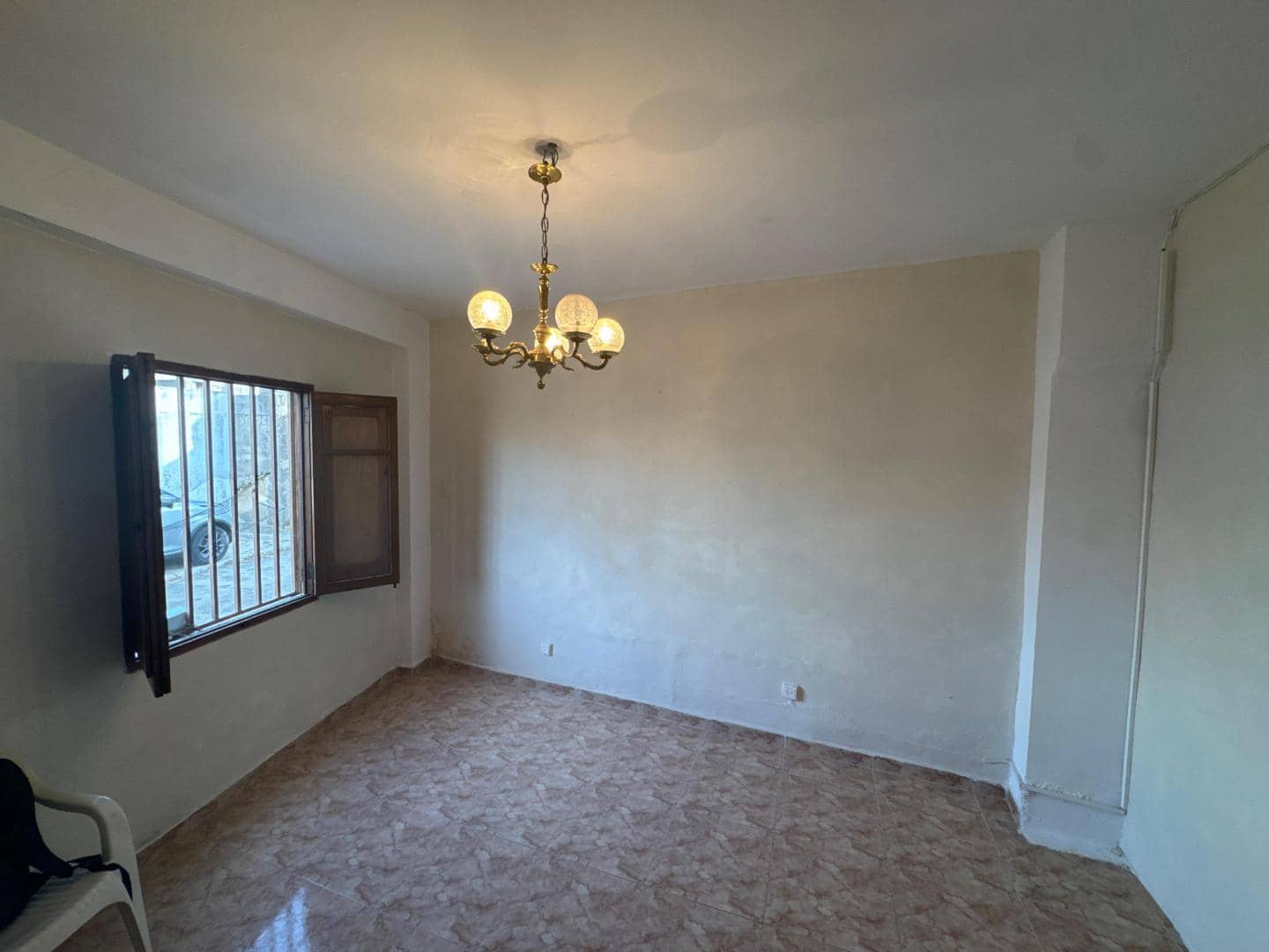 4 bedroom Townhouse for sale in Oliva - € 125,000 (Ref: 10100998)
