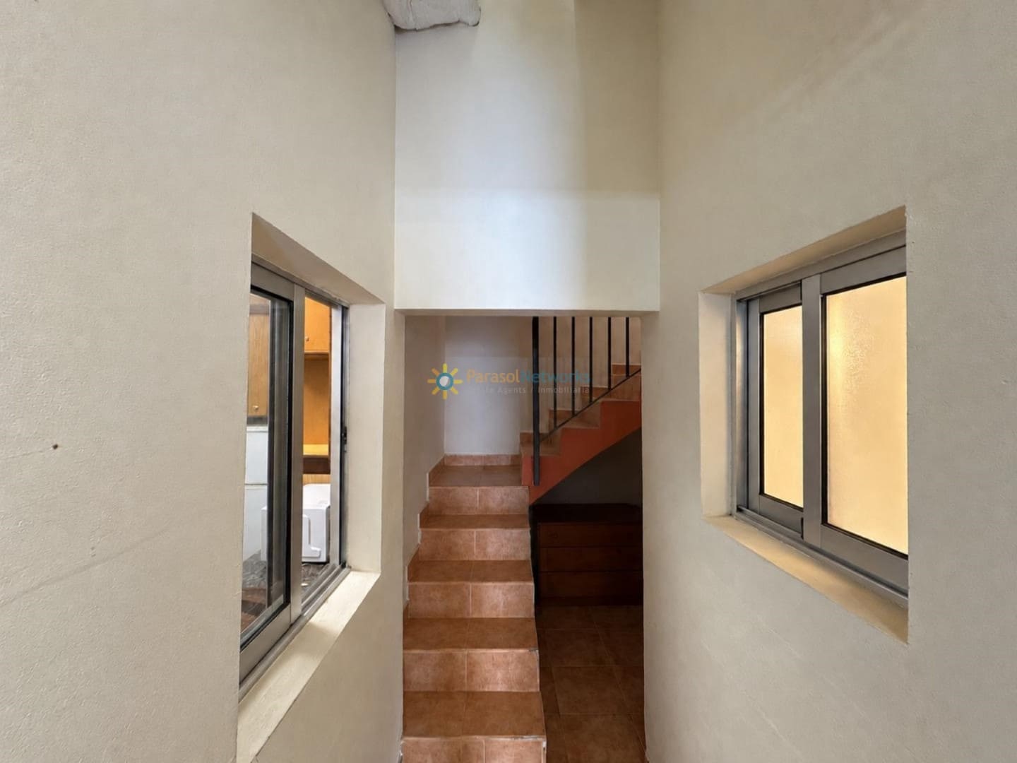 4 bedroom Townhouse for sale in Oliva - € 125,000 (Ref: 10100998)