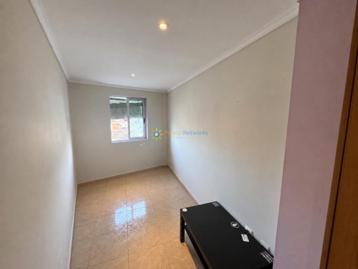 4 bedroom Townhouse for sale in Oliva - € 125,000 (Ref: 10100998)