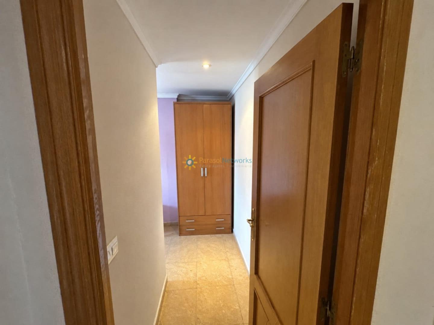 4 bedroom Townhouse for sale in Oliva - € 125,000 (Ref: 10100998)