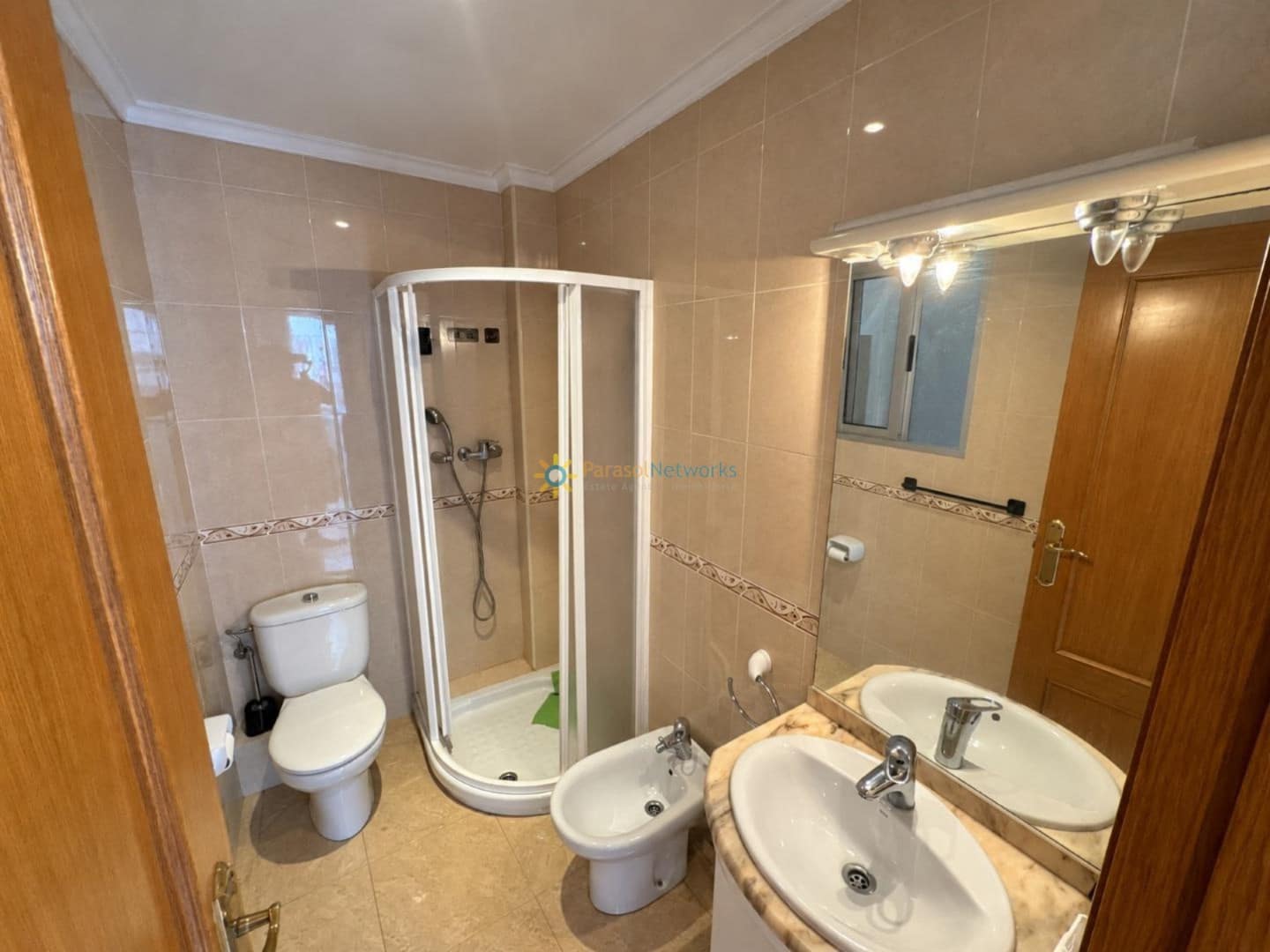 4 bedroom Townhouse for sale in Oliva - € 125,000 (Ref: 10100998)