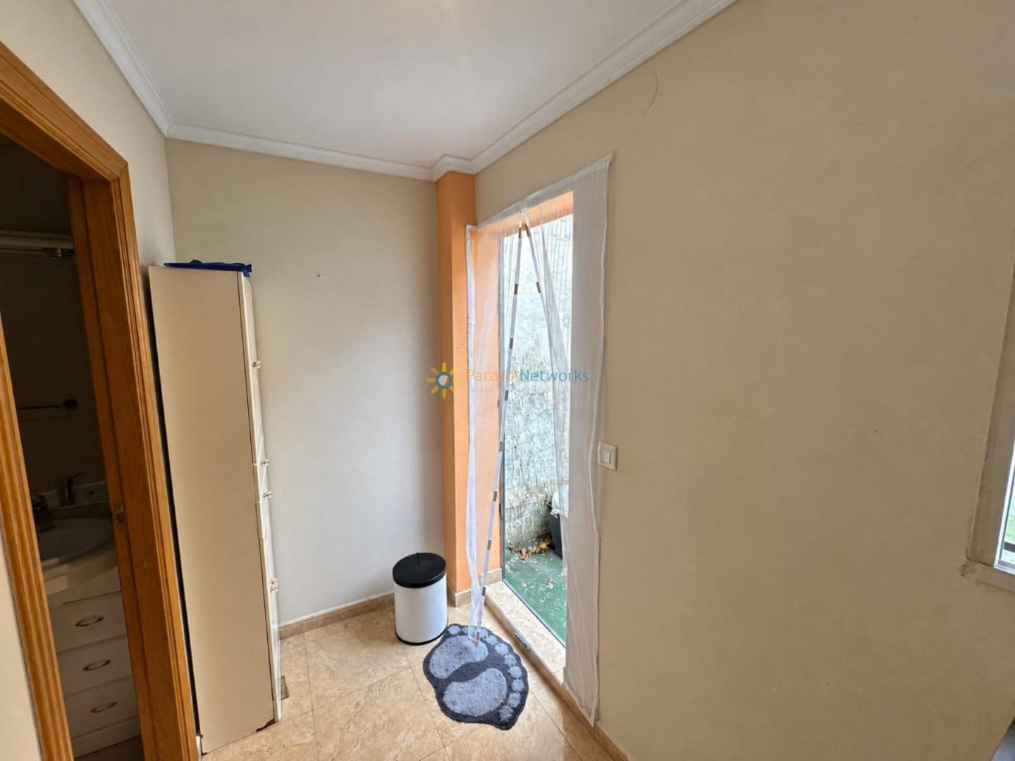 4 bedroom Townhouse for sale in Oliva - € 125,000 (Ref: 10100998)
