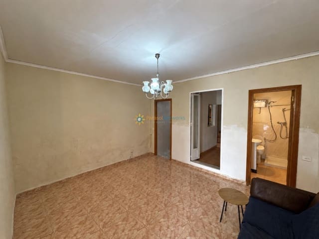 4 bedroom Townhouse for sale in Oliva Pueblo, Oliva - € 125,000 (Ref: 10100998)
