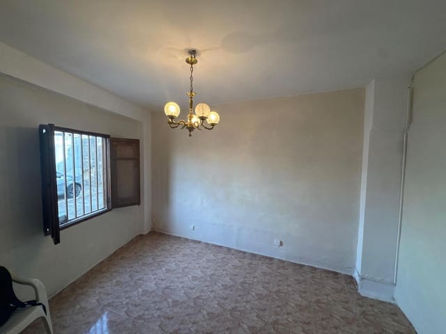 4 bedroom Townhouse for sale in Oliva Pueblo, Oliva - € 125,000 (Ref: 10100998)